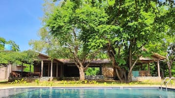 Utomhuspool