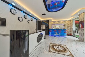 Ảnh chưa phân loại, 5 trong số 107 ảnh, nút