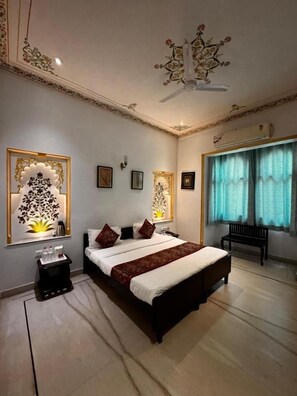 Deluxe Double Room, City View | WiFi (free) - UdaipurTaxi (Udaipur)