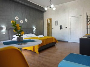 Ảnh chưa phân loại, 5 trong số 19 ảnh, nút