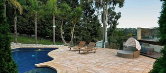 Shalom Garden Luxury Estate · Pool, Tennis Court