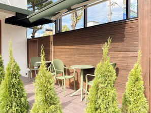 Outdoor dining - UNISTAY (Dongducheon)