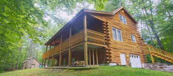 Private House with access to Stinson Lake! Enjoy lake life in style!