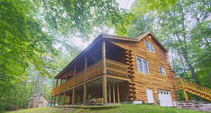 Private House with access to Stinson Lake! Enjoy lake life in style!