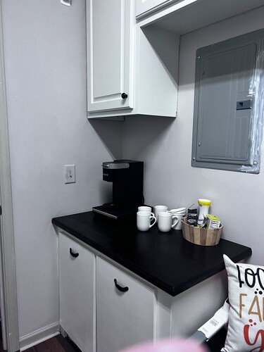 Get away from the crowds 3-bedroom house in charming Northport neighborhood