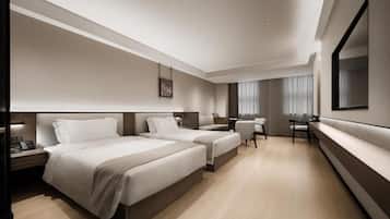 Superior Twin Room, City View | Desk, laptop workspace, blackout drapes, soundproofing