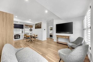 Apartamento luxo, para não fumantes, cozinha | Área de estar