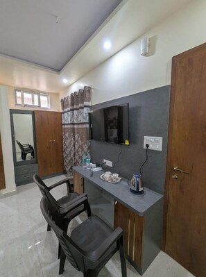 Ảnh chưa phân loại, 5 trong số 12 ảnh, nút