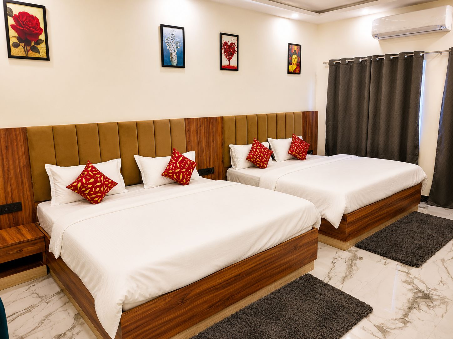Deluxe Double Room, Balcony | Iron/ironing board, WiFi (free)