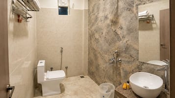 Shower, towels, soap, shampoo