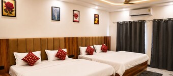 Hotel Amba Regency