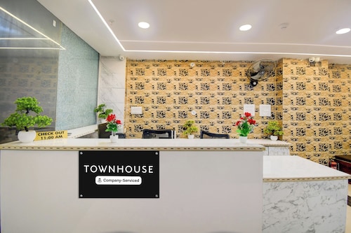 Townhouse Gomti Nagar Station