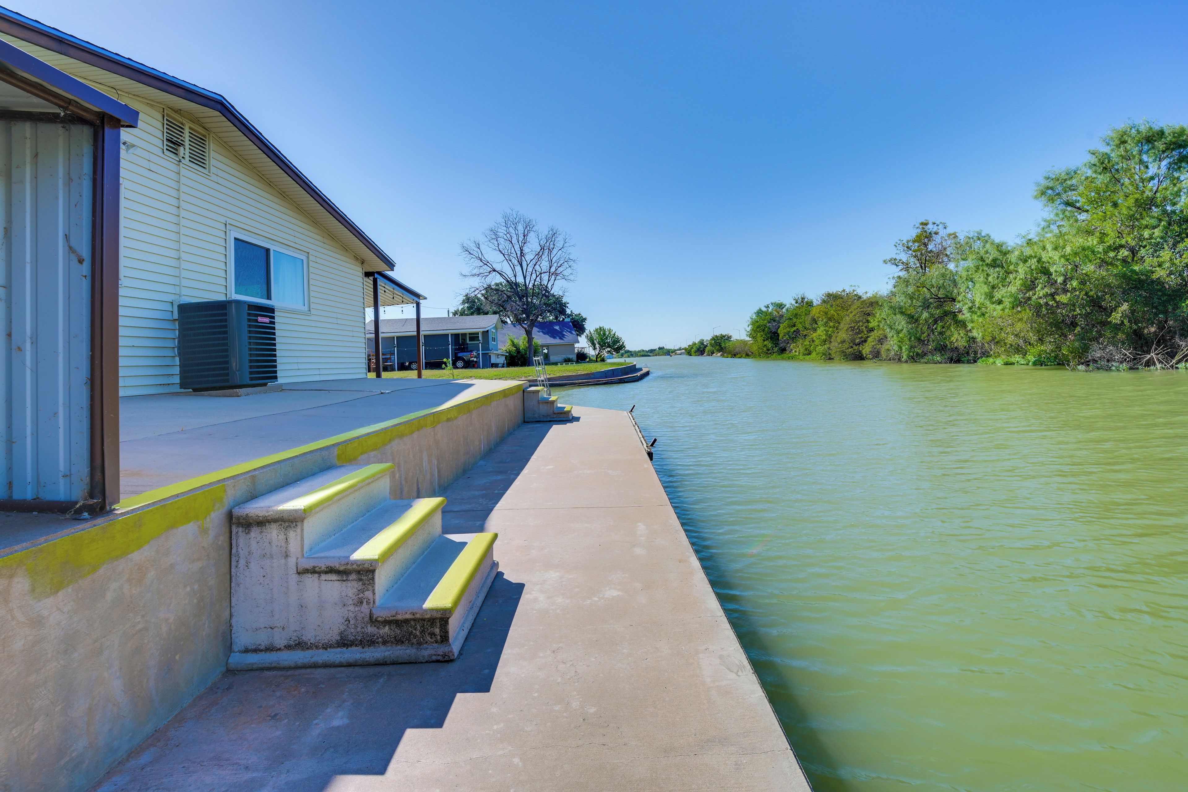 San Angelo Vacation Rental | 3BR | 2.5BA | 1,000 Sq Ft