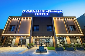 واجهة المنشأة