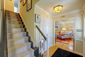 Interior - Stylish & Spacious Home w/ Fenced Yard in Richmond (Richmond)