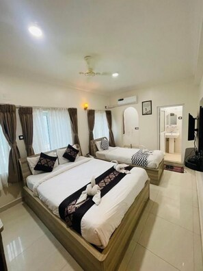 Ảnh chưa phân loại, 5 trong số 15 ảnh, nút