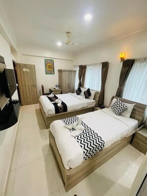 Ảnh chưa phân loại, 2 trong số 15 ảnh, nút