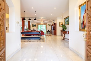 Khu sảnh