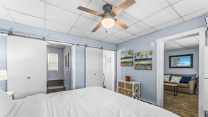 Condo, 1 King Bed with Sofa bed (Family Suite) - Tropic Terrace (Treasure Island)