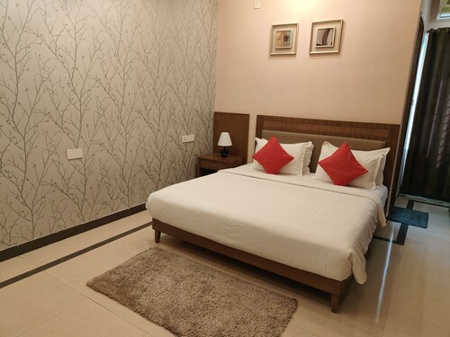 Hampi Grand Seasons 