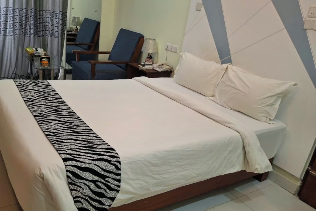 Executive Double Room, City View | WiFi (free), bed sheets
