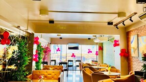 Dining - The Grand Placid (Khulna)