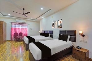 Classic Room | Desk, free WiFi - Townhouse Vanagaram Apollo Hospital (Chennai)