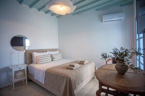 Căn hộ, quang cảnh biển | Phòng cách âm, bàn ủi/dụng cụ ủi quần áo 