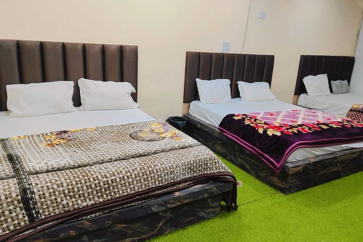 Quarto clássico | Camas extras/dobráveis (sobretaxa), roupa de cama