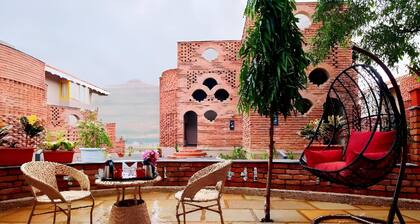 Saj By The Lake - Malshej Ghat Hotel