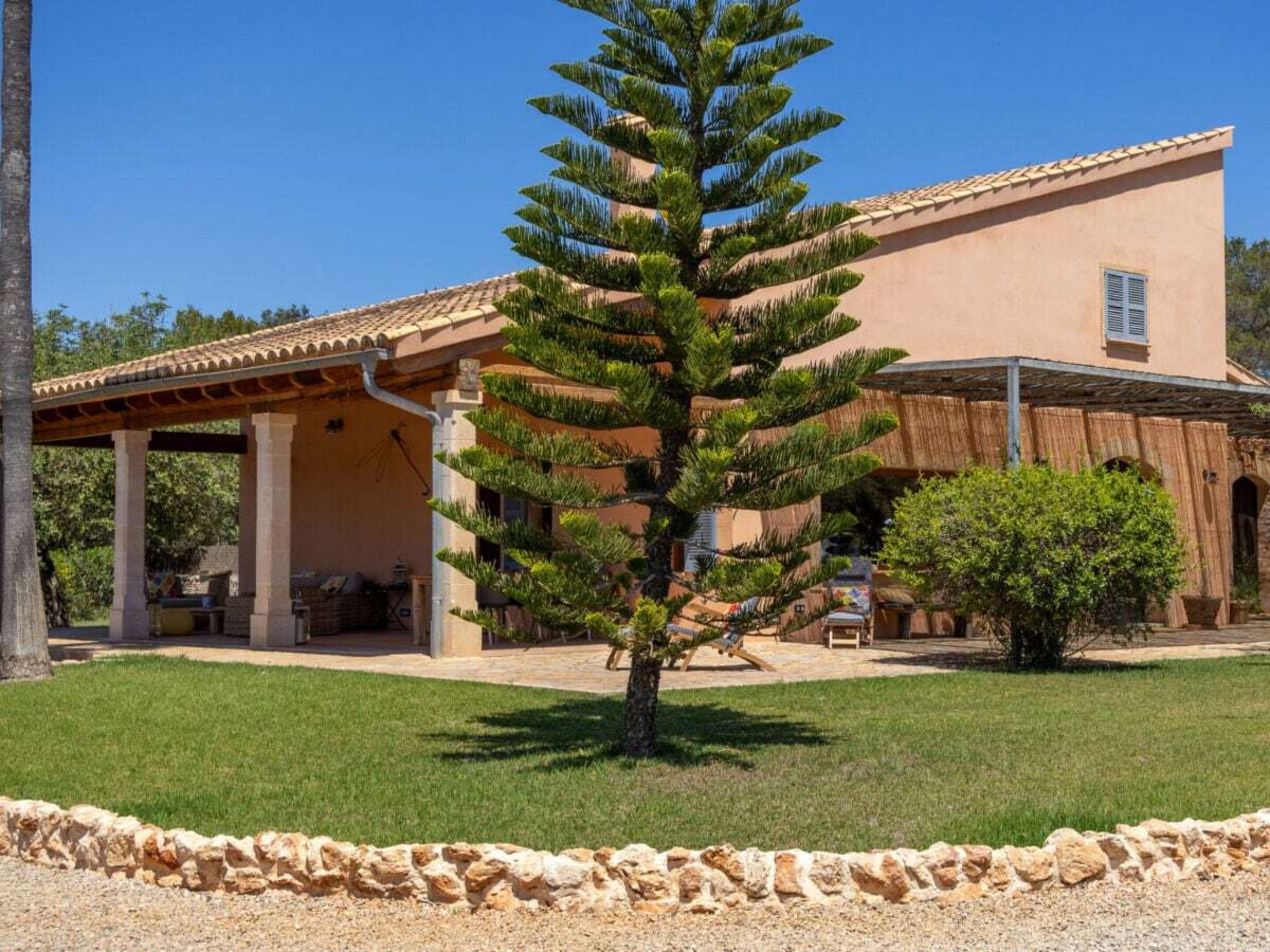 Villa | Exterior
