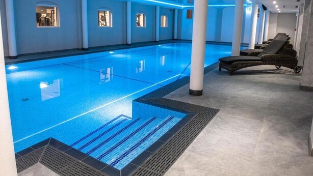 Pool - Cottesmore Hotel Golf & Country Club (Crawley)