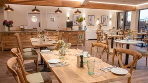 Dining - Cottesmore Hotel Golf & Country Club (Crawley)