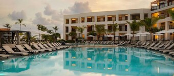Secrets Playa Esmeralda Resorts & SPA