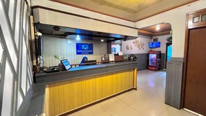 Lobby - Penginapan Guntary Penggilingan (Jakarta)