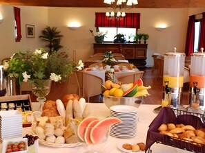 Dining - Hotel Les Jardins de Cassis (Cassis)