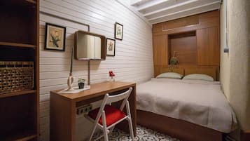 Appartement, uitzicht op de stad | Een strijkplank/strijkijzer, gratis wifi