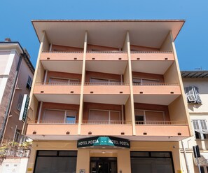 Unclassified image, 2 of 26, button - Hotel Posta  (Ventimiglia)