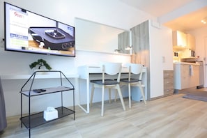Room, 1 Bedroom | Dining - Room-see View Tower Chiang Mai - Good pr (Chiang Mai)