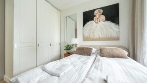 Apartment, Balkon | Bügeleisen/Bügelbrett, kostenloses WLAN