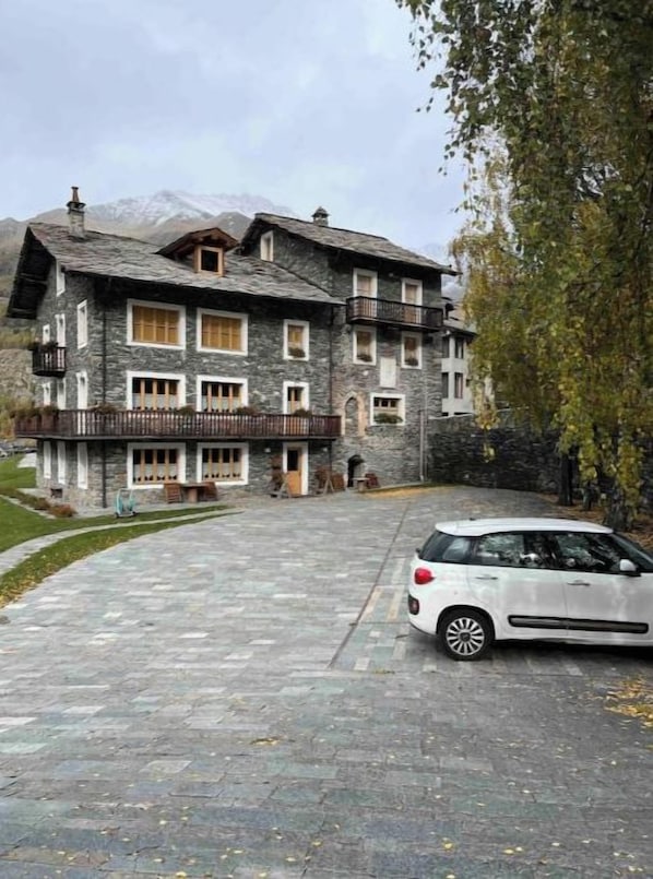 Exterior - Vrbo Property (Cogne)