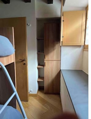 Room - Vrbo Property (Cogne)
