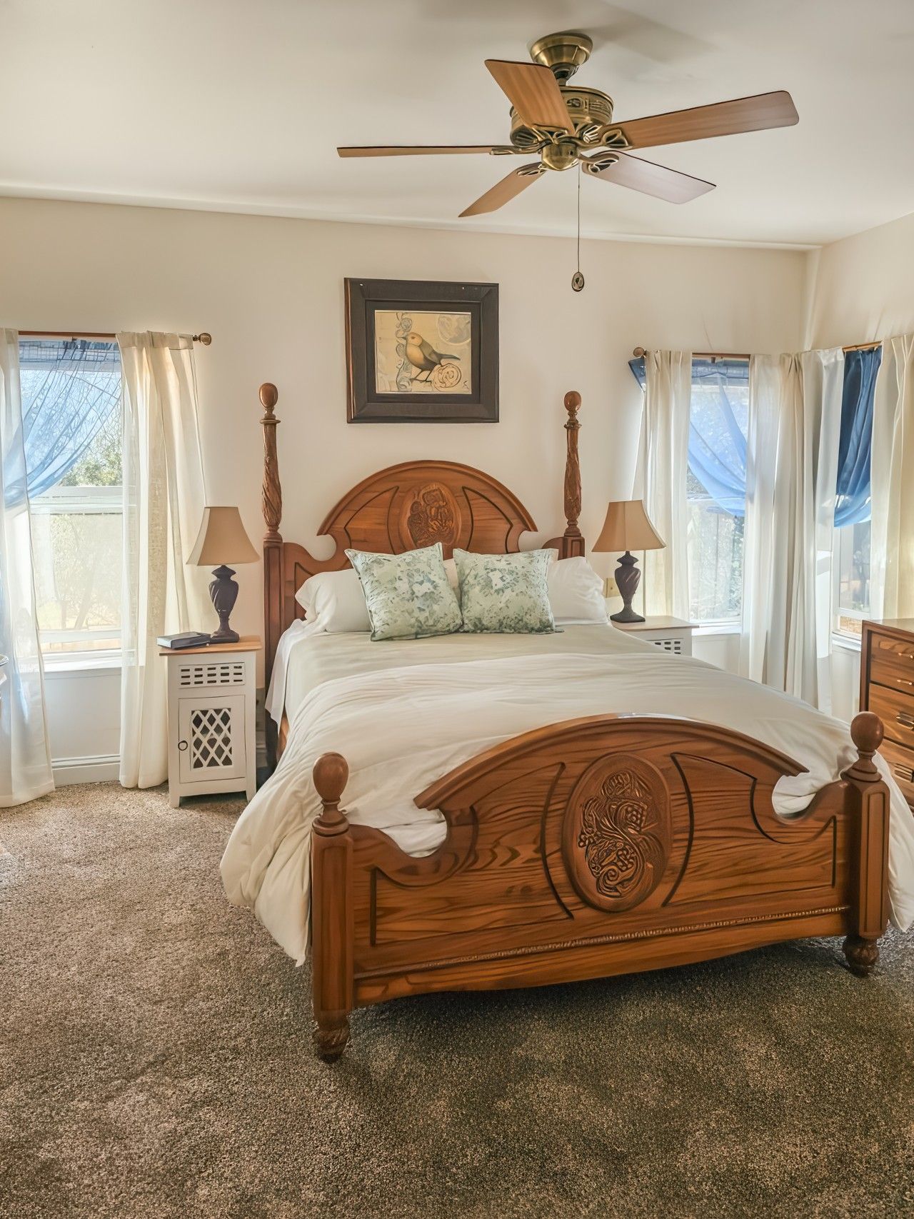 1 bedroom, desk, iron/ironing board, WiFi