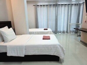Phòng 2 giường đơn Deluxe, quang cảnh thành phố | Truy cập Internet không dây miễn phí 