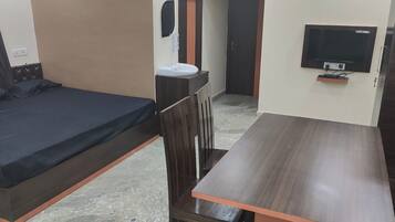 Deluxe Double Room | Free WiFi
