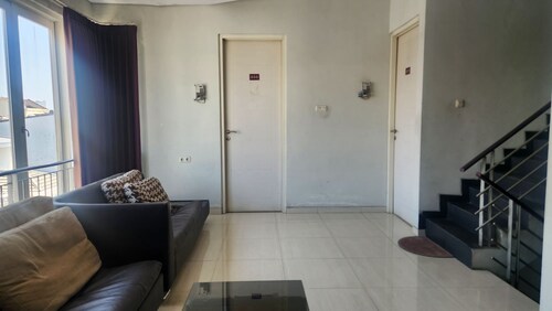 Hotel O near Mall Panakkukang