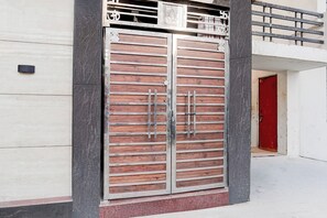Ảnh chưa phân loại, 4 trong số 28 ảnh, nút