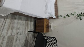 Kamar Deluks, pemandangan kota