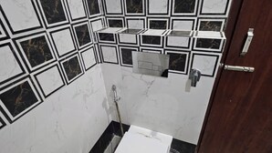 Kamar Deluks, pemandangan kota