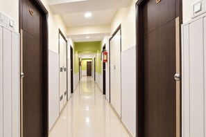 Lobby - Fabhotel Jayesh Inn (Mumbai)